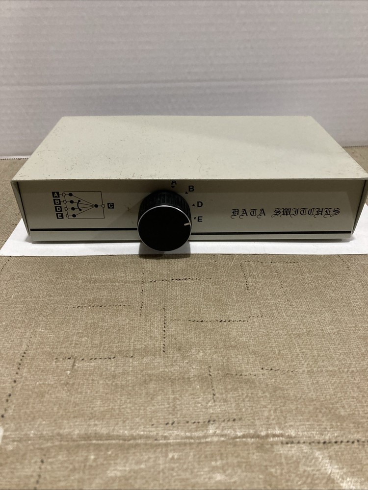 Vintage 4-Way Data Transfer Switch IBM/PC Datacom