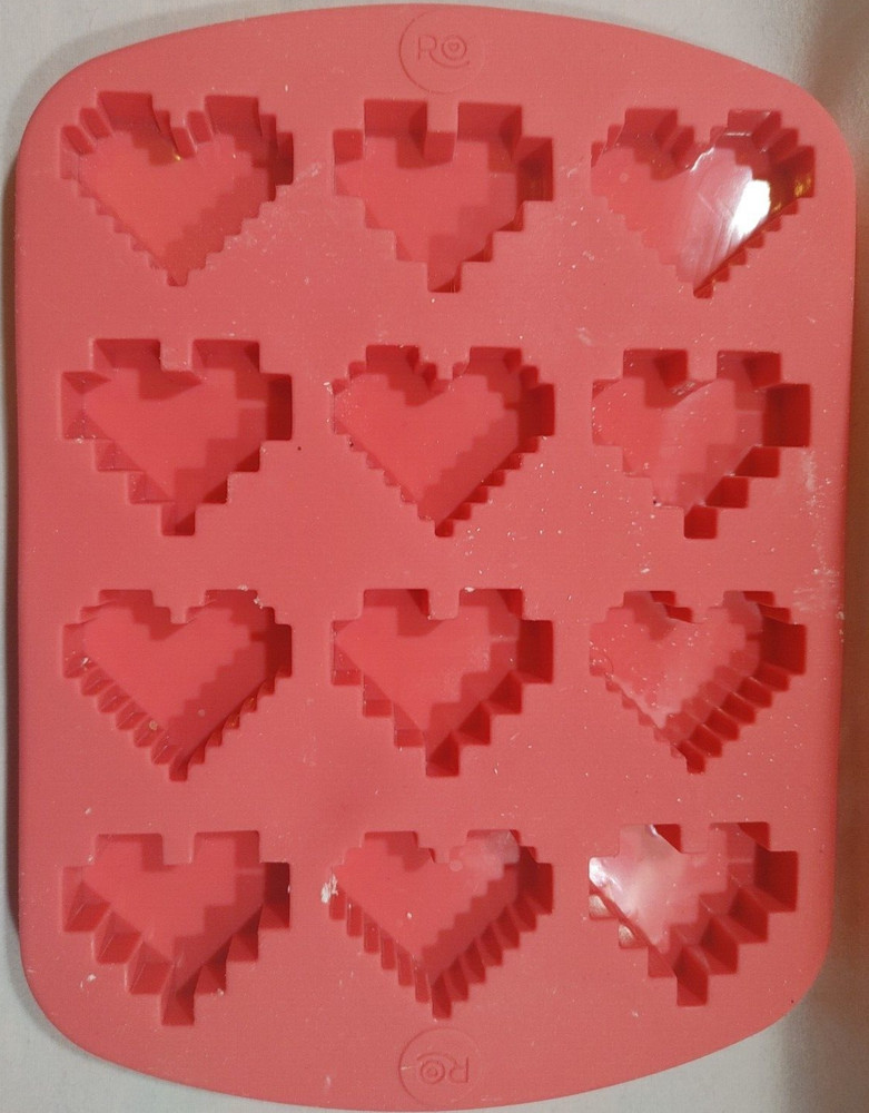 Soap Mold - Pixelated Hearts