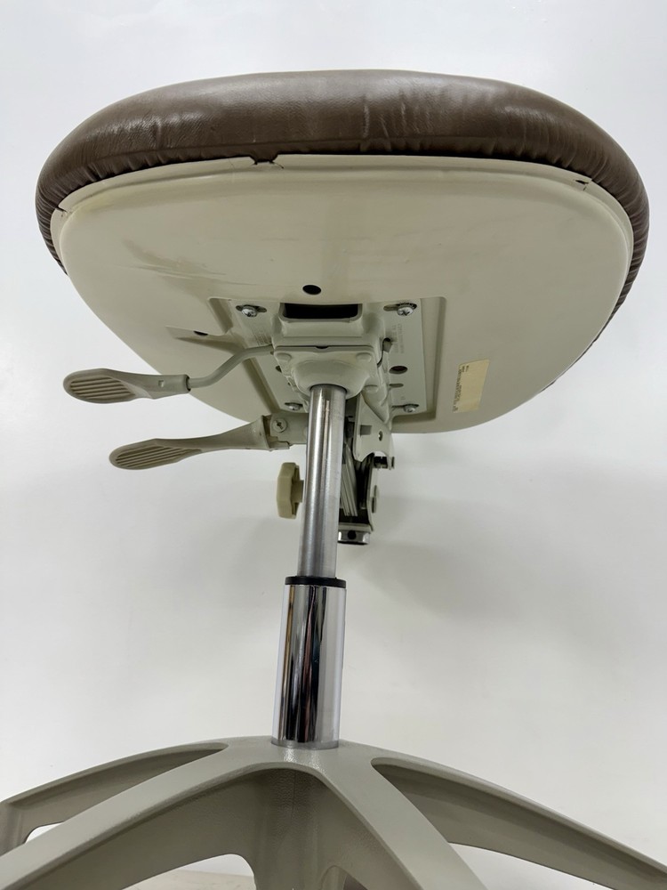 Marus DC 5100 Doctors Stool - Brown