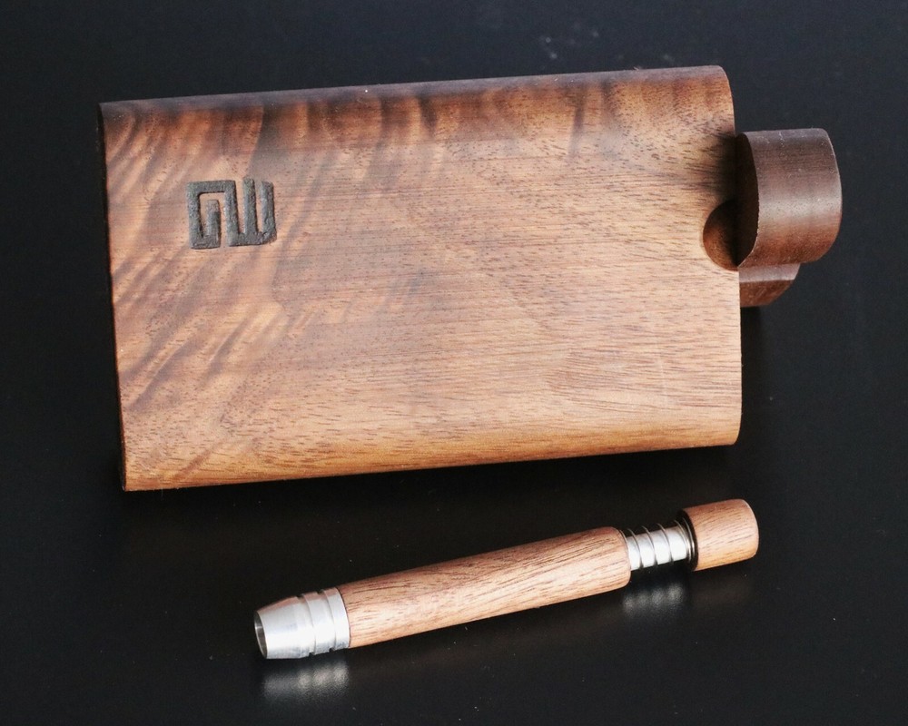 3" Spring Loaded Walnut One Hitter- Self Ejection Cleaning System