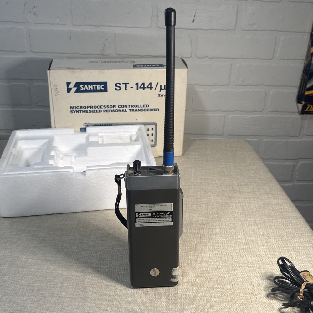 SANTEC ST-144FM VHF 2-Meter HT Ham With Box Read Description