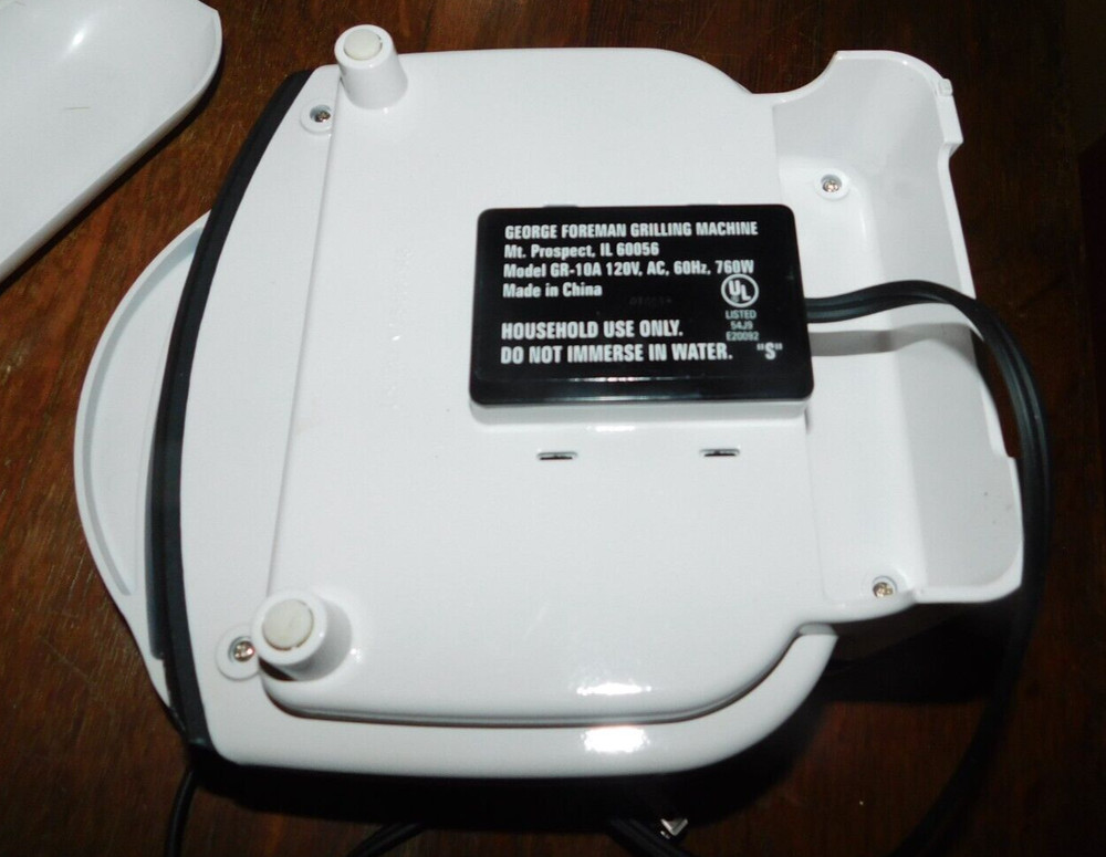 George Foreman Lean Mean Fat Grilling Machine GR10-A