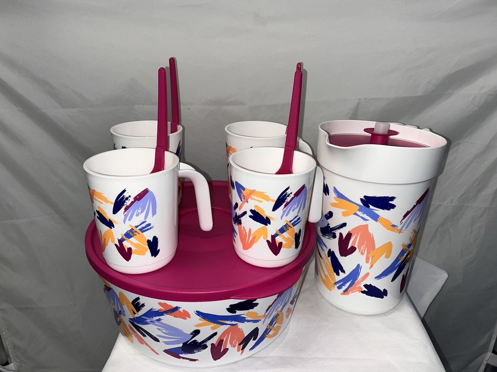 Tupperware Pitcher Set Cups Bowl 2QT Serving Drink Set