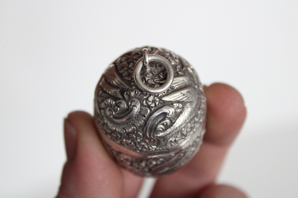 Antique 19th Century Sterling Silver Phoenix Egg Etui Thimble Case & Thimble
