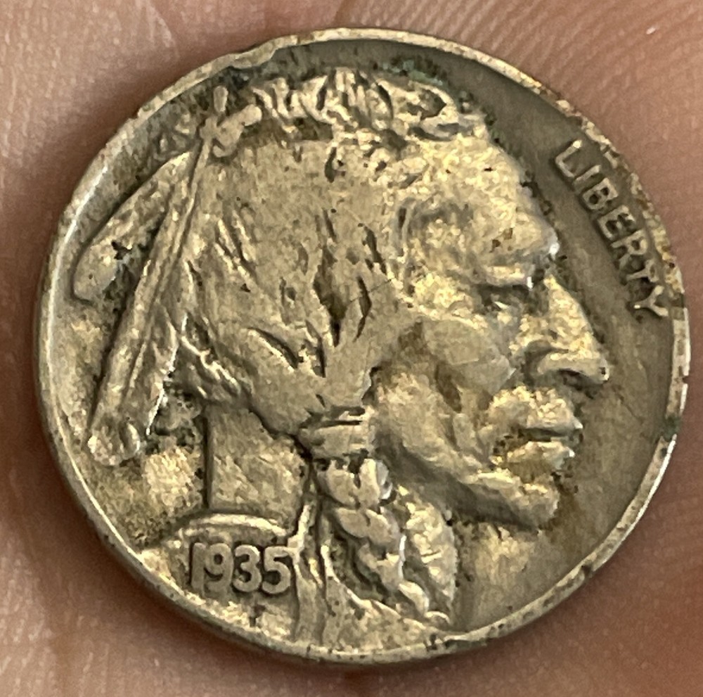 1935 BUFFALO NICKEL VERY NICE CONDITION LV
