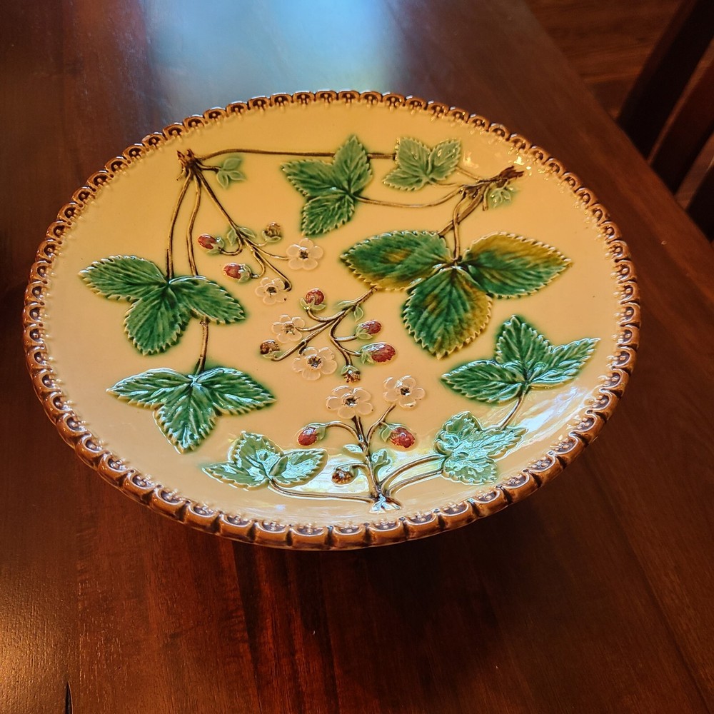 1880's Majolica Comport Fruit/ Cake Stand