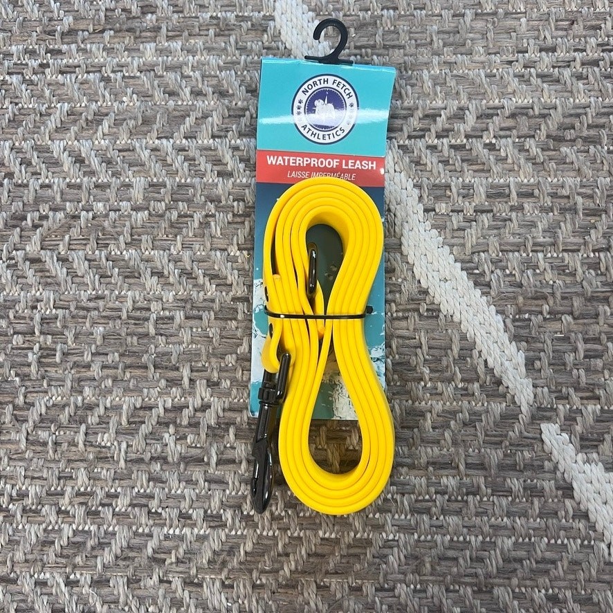 North Fetch Athletics Waterproof Leash 52"