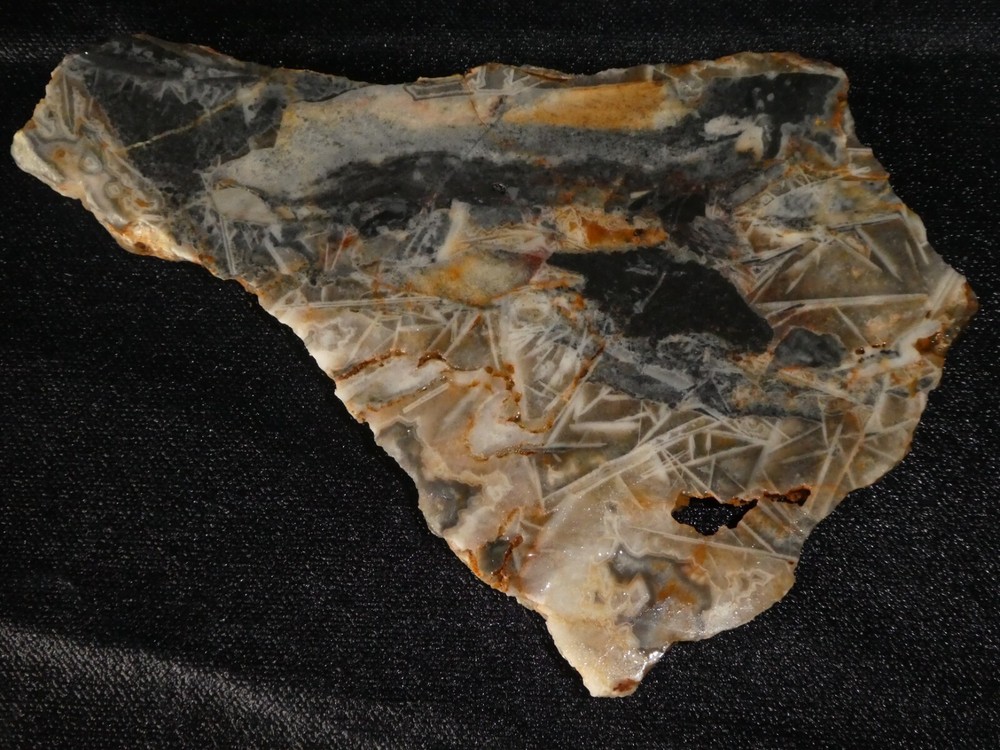 Whyoo Agate-6 3/4 " x 4 3/4 "--rough, cabbing, display.