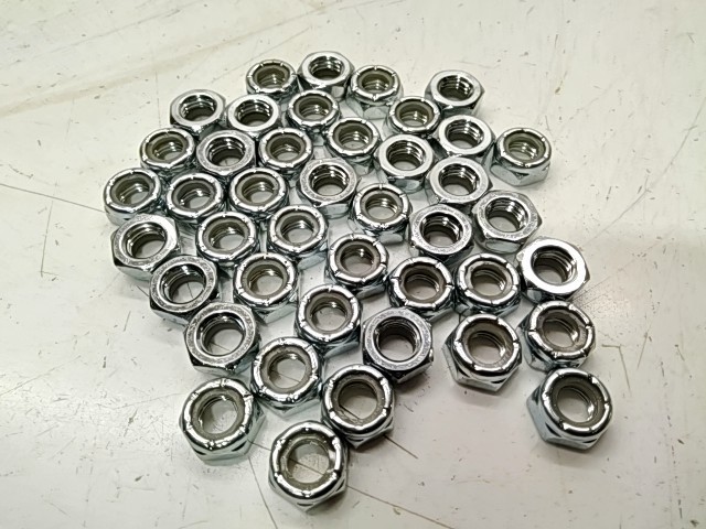 Gold Digger Traction Master 37Studs - 2000 Polaris NOS