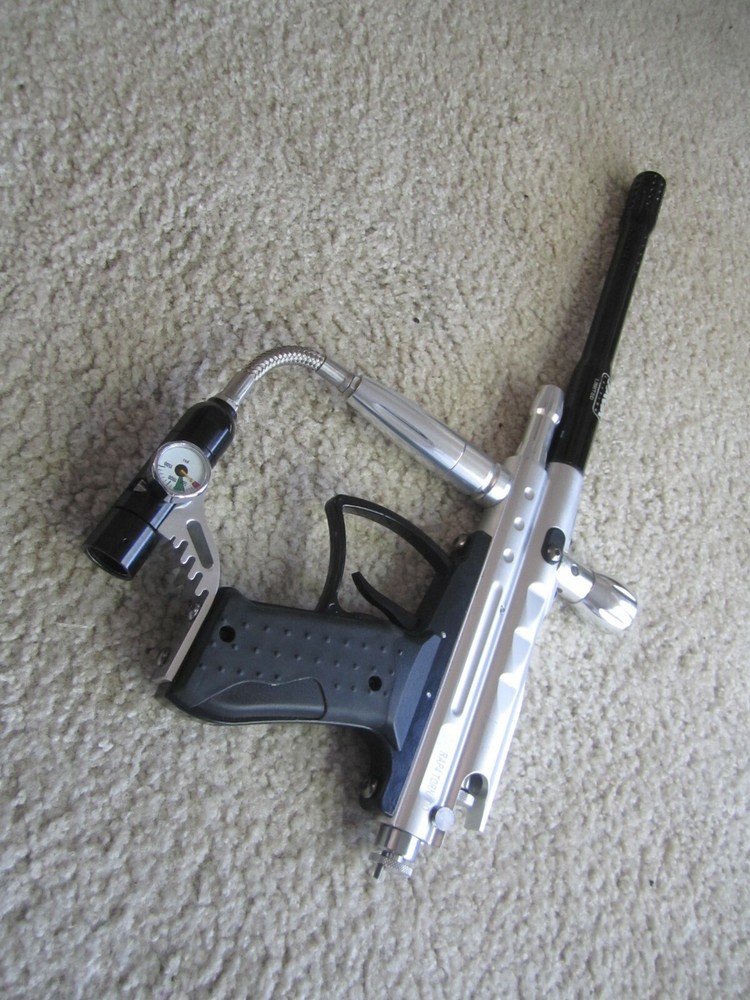 RAP4 TORNADO PAINTBALL GUN-WORKS GREAT!