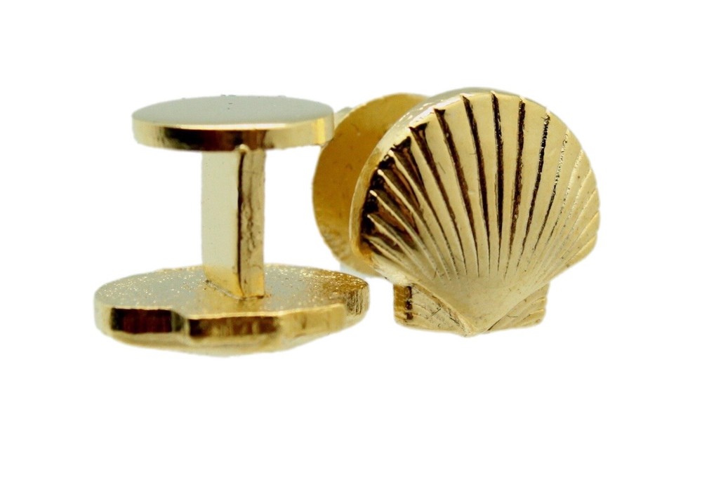 St. Thomas Of Acon Gold Masonic Studs Suit & Tux Set