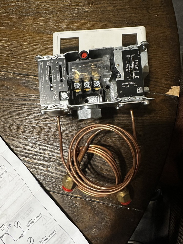 Danfoss Pressure switch, KP15 060-2058