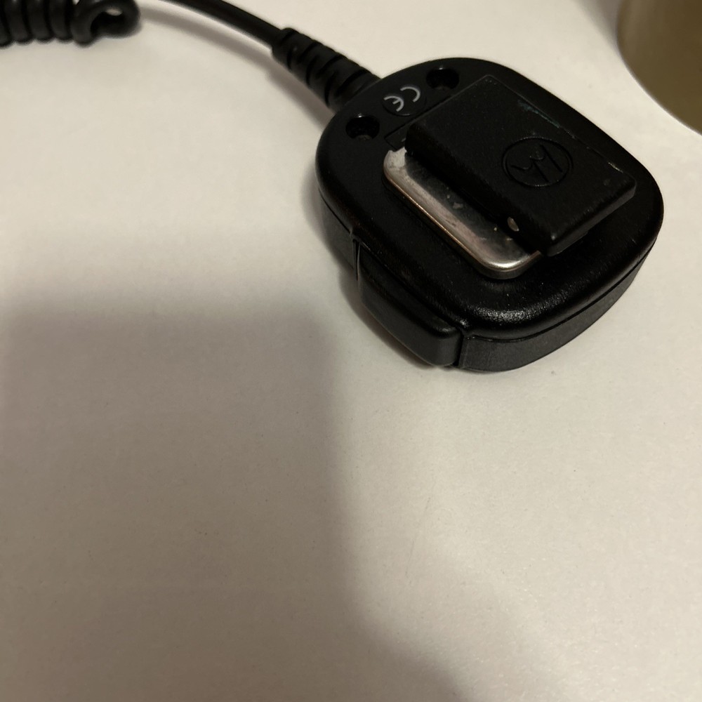 Motorola HMN9052E Handheld Speaker Microphone