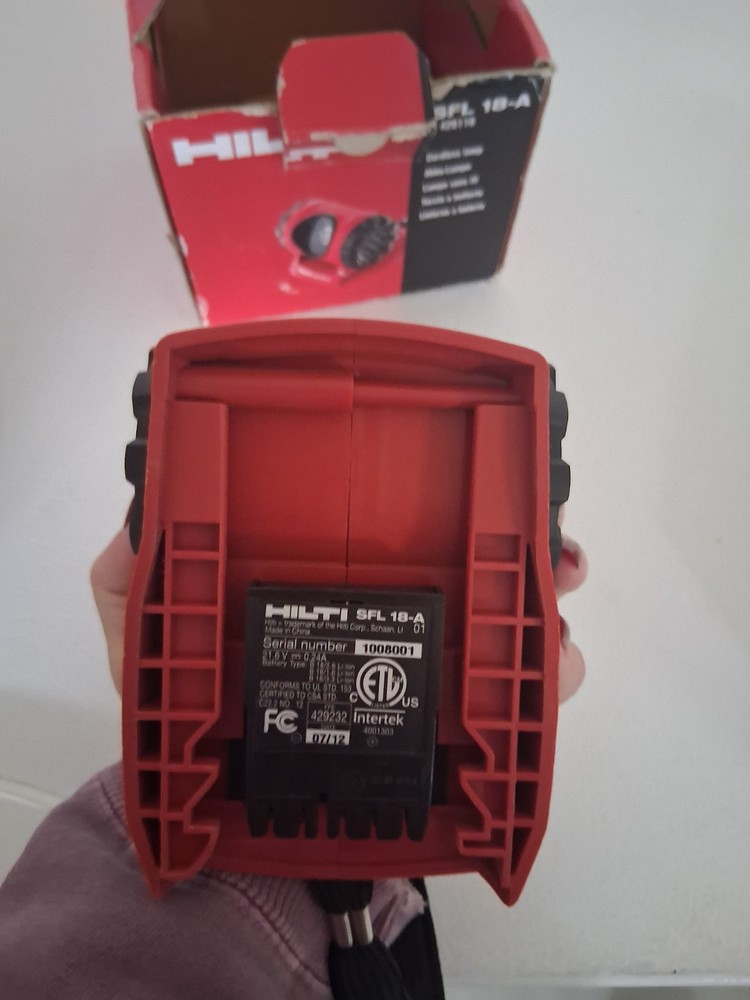 Hilti SFL 18-Volt Lithium-Ion Flashlight