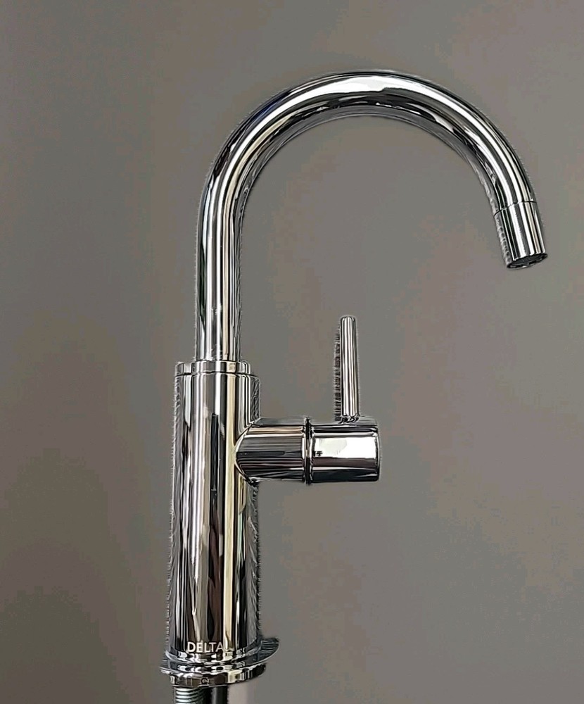 Delta Faucet 1930-DST Beverage Water Dispenser  Chrome