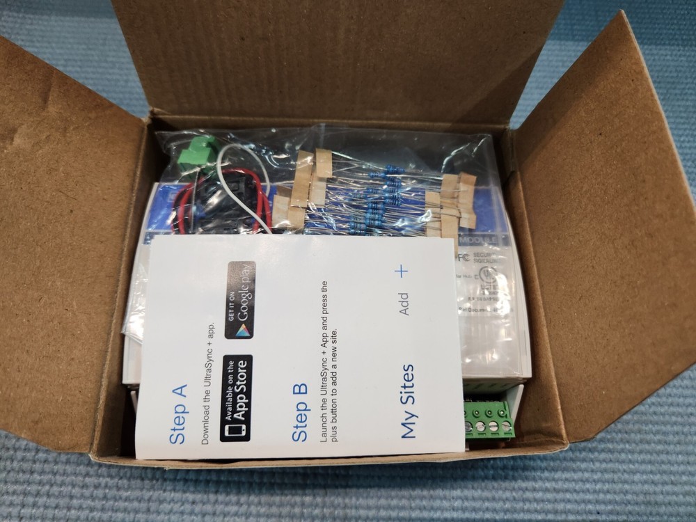 Interlogix UM-5000-CPU UltraSync 500 Zone Modular Hub