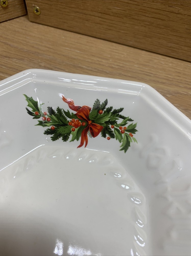 Pfaltzgraff Christmas Heritage Bread Tray
