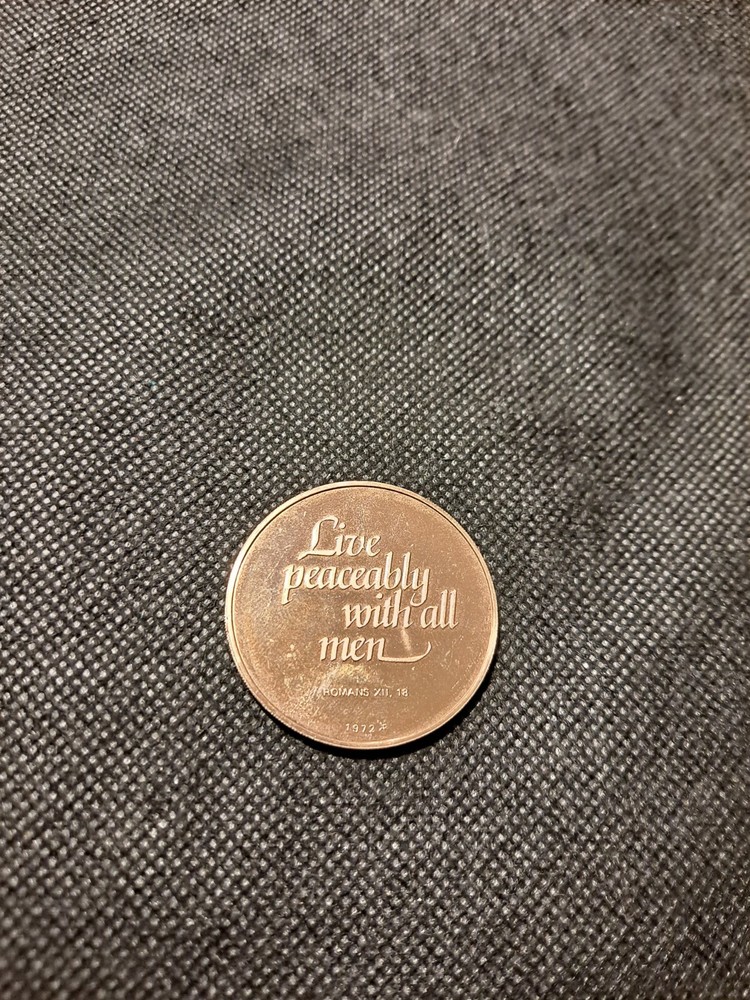 LIVE PEACEABLY WITH ALL MEN MEDAL! e3990UXX