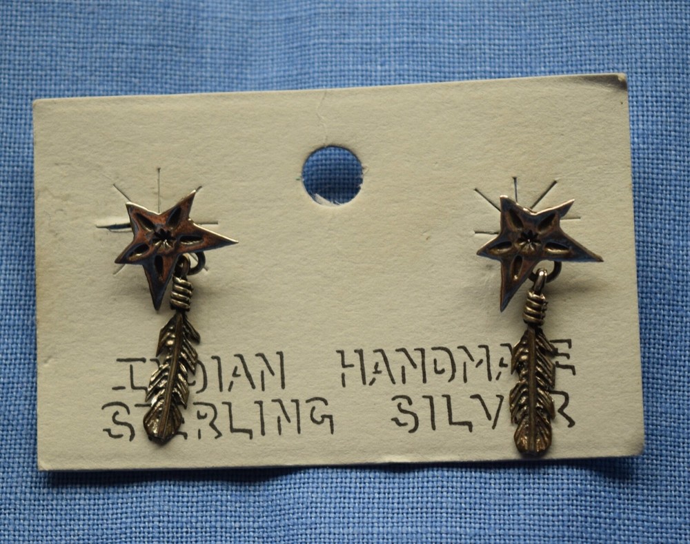2536 Native American sterling silver star earrings