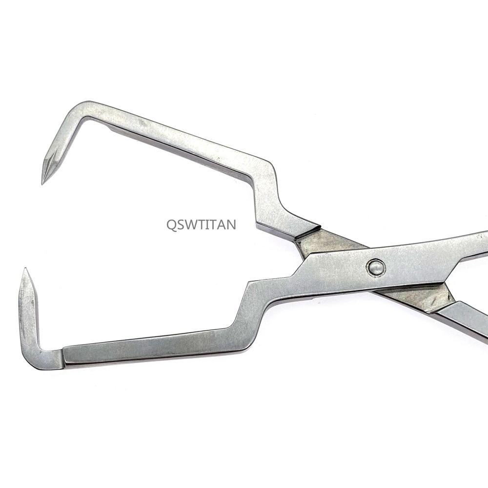 Orthopedic spinous process drilling forceps hole puncher for spinous process