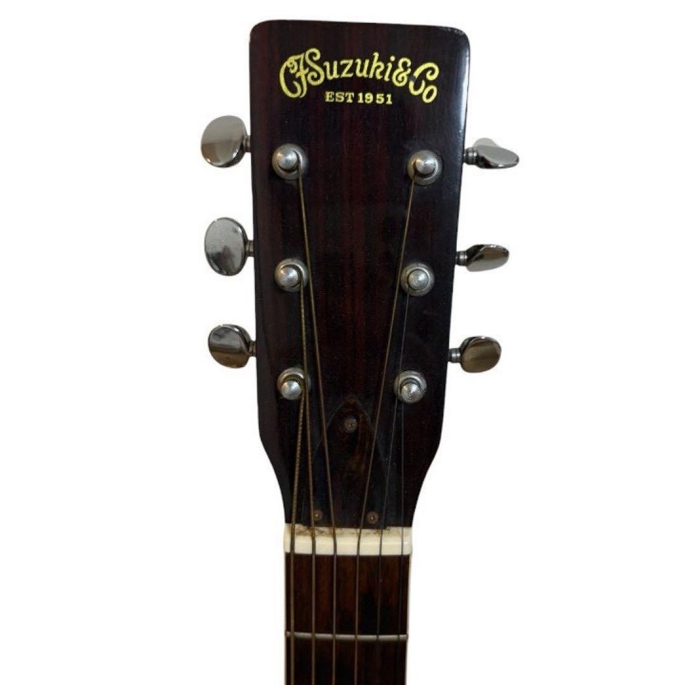 Suzuki Acoustic Guitar