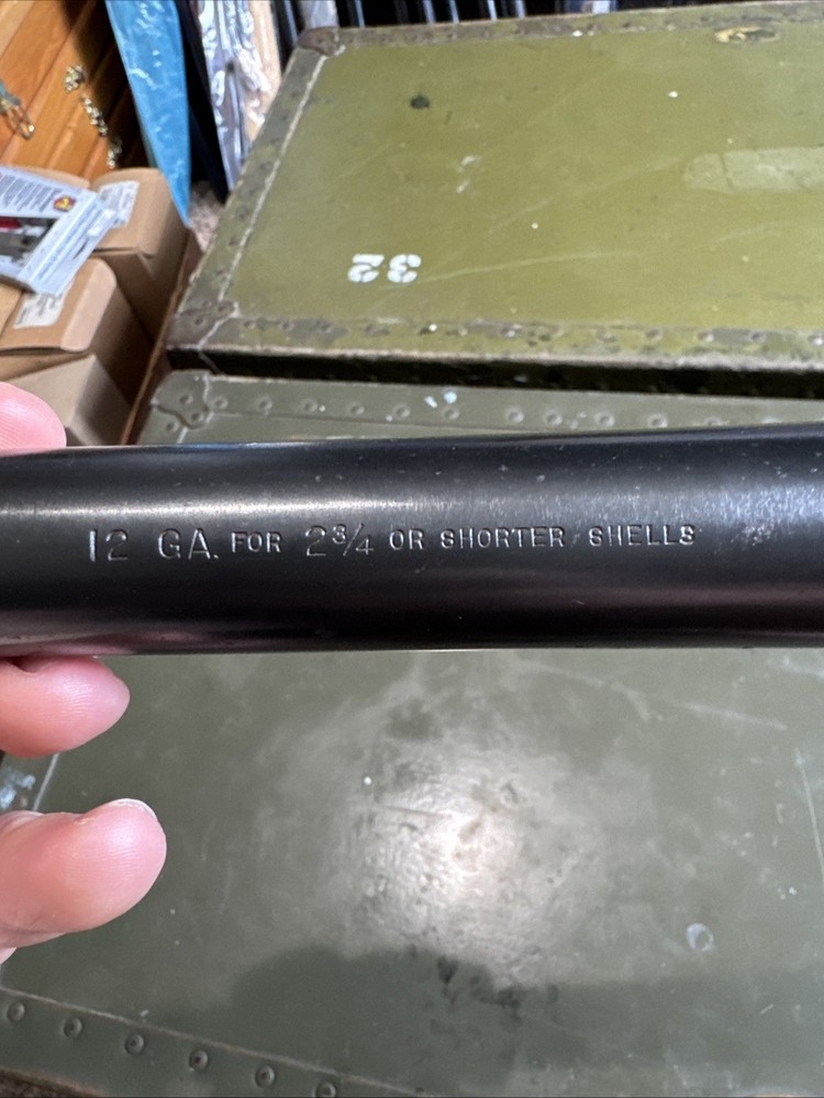 Remington 870 12ga 28" barrel , 2 3/4 shells , plain barrel mod fixed choke