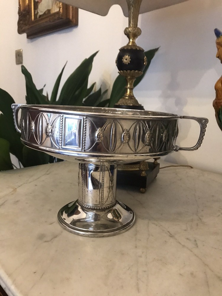 Vintage silver plated ornate footed bowl/planter/fruit
