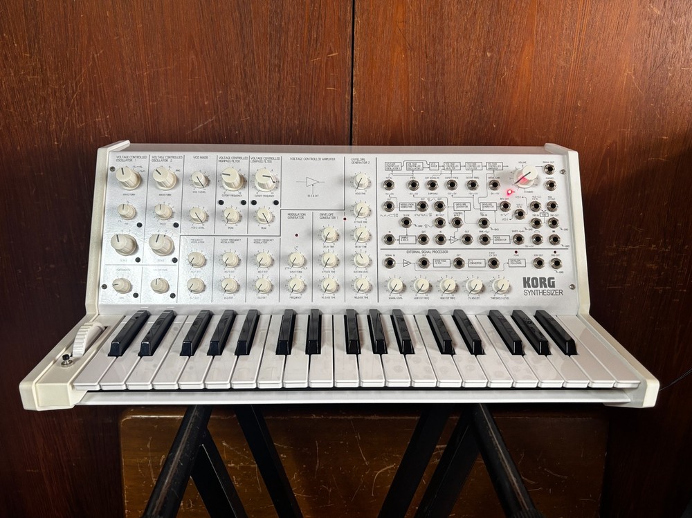 Korg MS-20 FS Semi-Modular Synthesizer White w/ case
