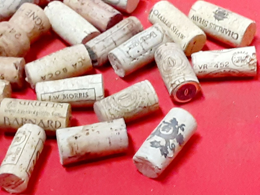 49 WINE CORKS Project cork noteboard bottle craft art 5w6