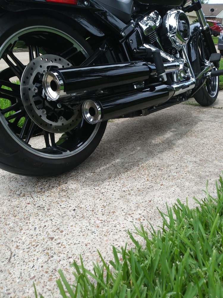 Harley Davidson Motorcycle Exhaust Pipes