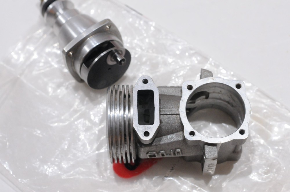 OPS 80 SUPER RC PLANE ENGINE SET NO HEAD NEW