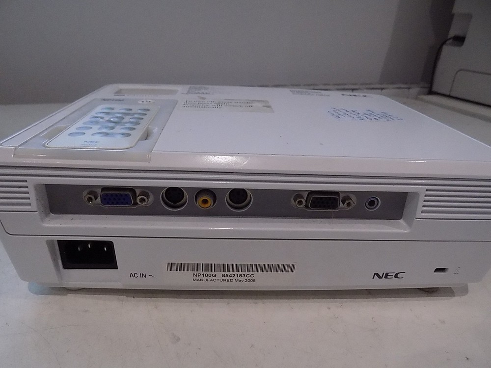 Nec NP100 DLP Projector White Includes Remote Genuine Tested Working