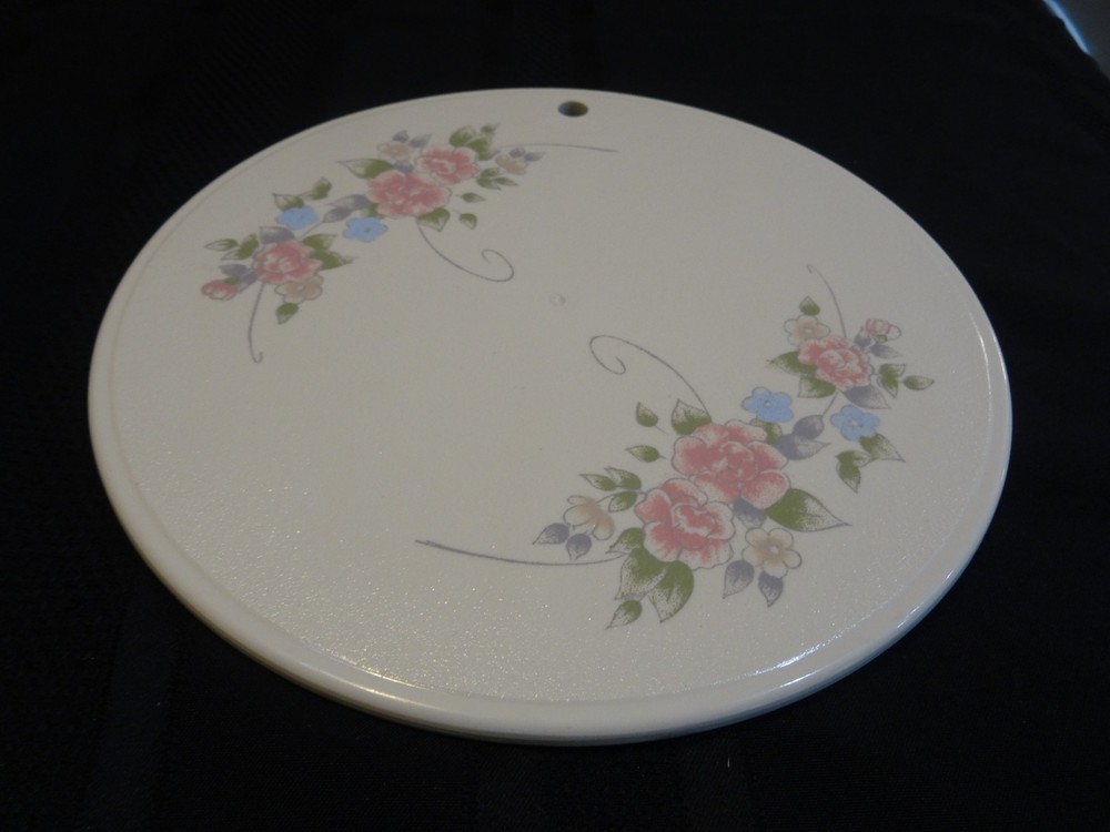 Pfaltzgraff Tea Rose Melamine Kettle Rests TWO by Fleetware Tea Rose Pattern