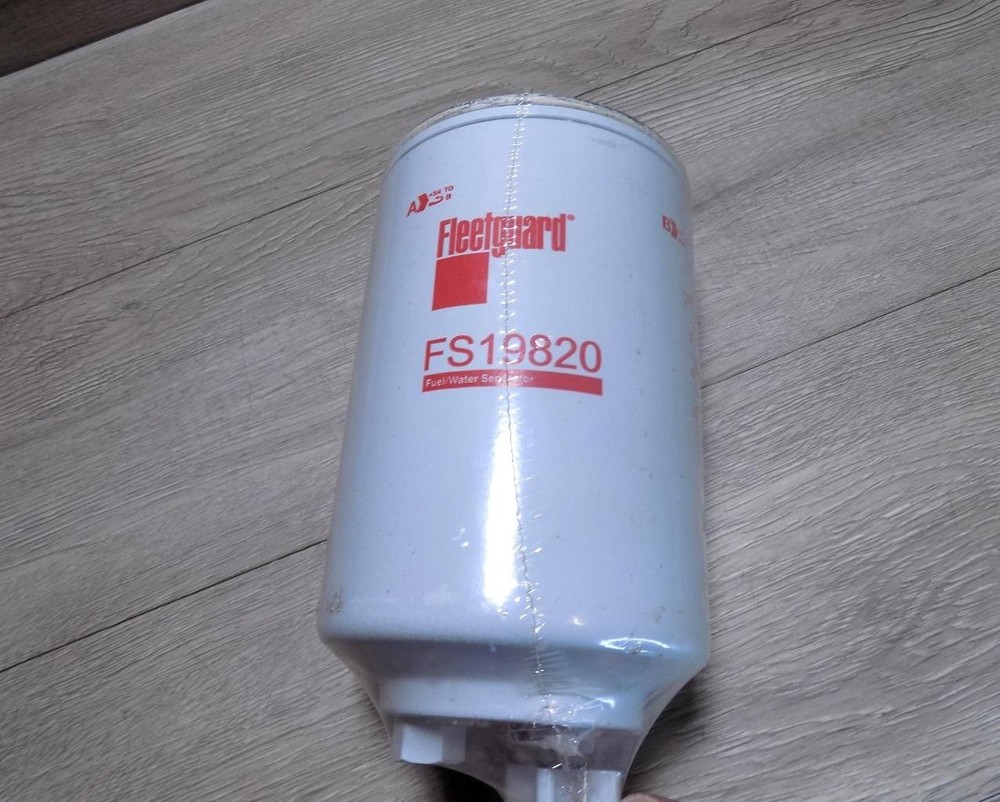 Fleetguard FS19820 Fuel Water Separator