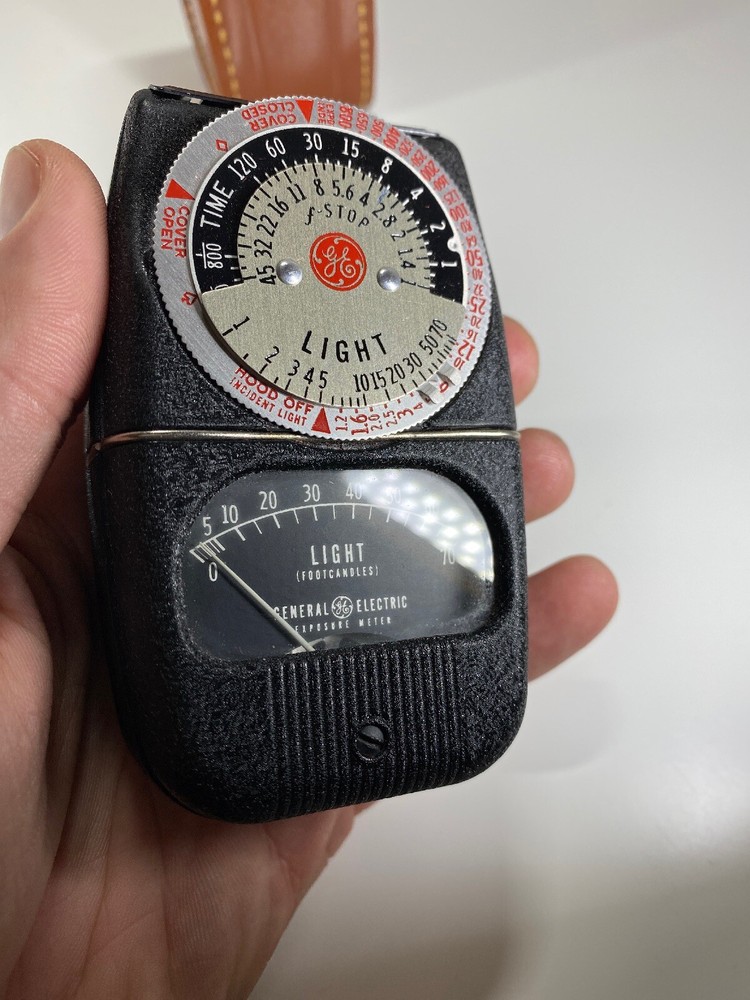 GENERAL ELECTRIC Exposure Meter Type DW-68 Made in U.S.A., Functions