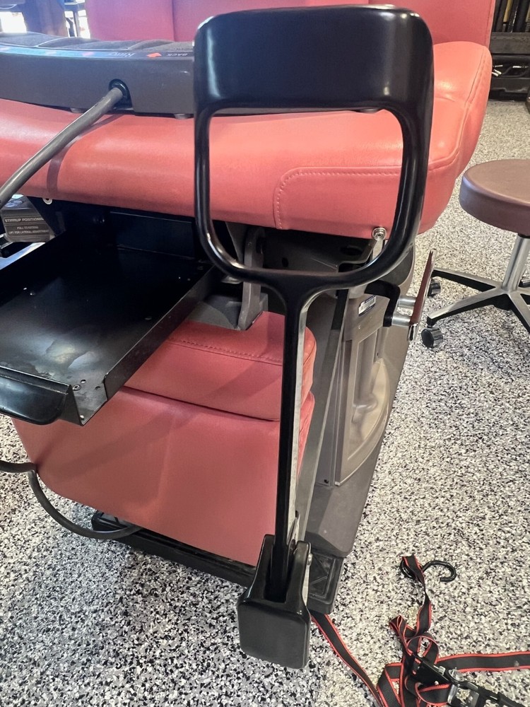 Ritter 75 Evolution Model 119-014 Exam Chair w/ Stirrups