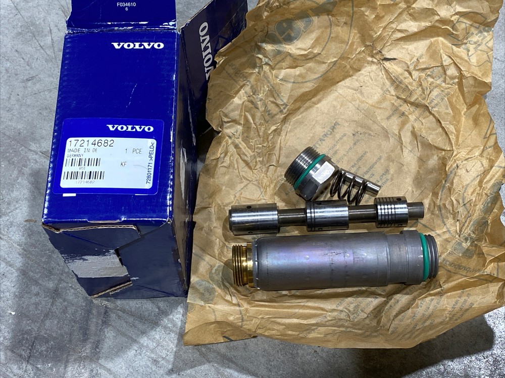 Volvo 17214682 Valve New