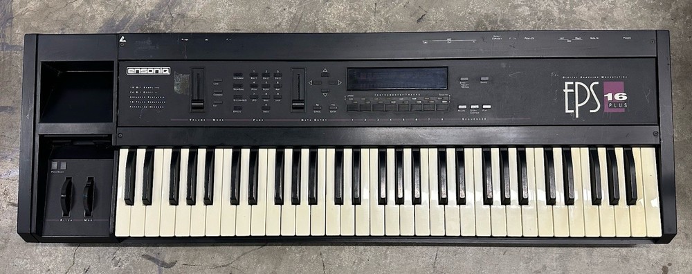 Ensoniq EPS-16 PLUS Sampling Keyboard 16 Bit Sampling 24 Bit Effects Black