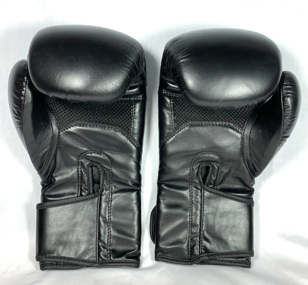 Boxing Training Gloves Pair 15oz Excellent Condition Conditioning Excercise