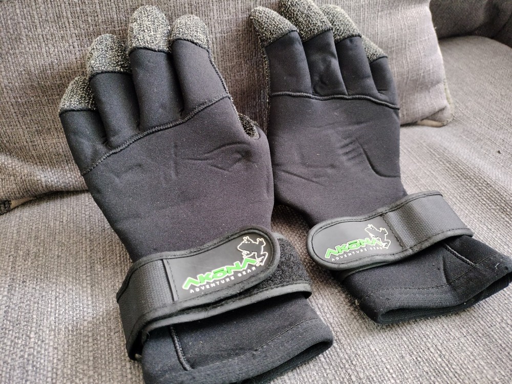 Akona Neoprene Dive Gloves Size M