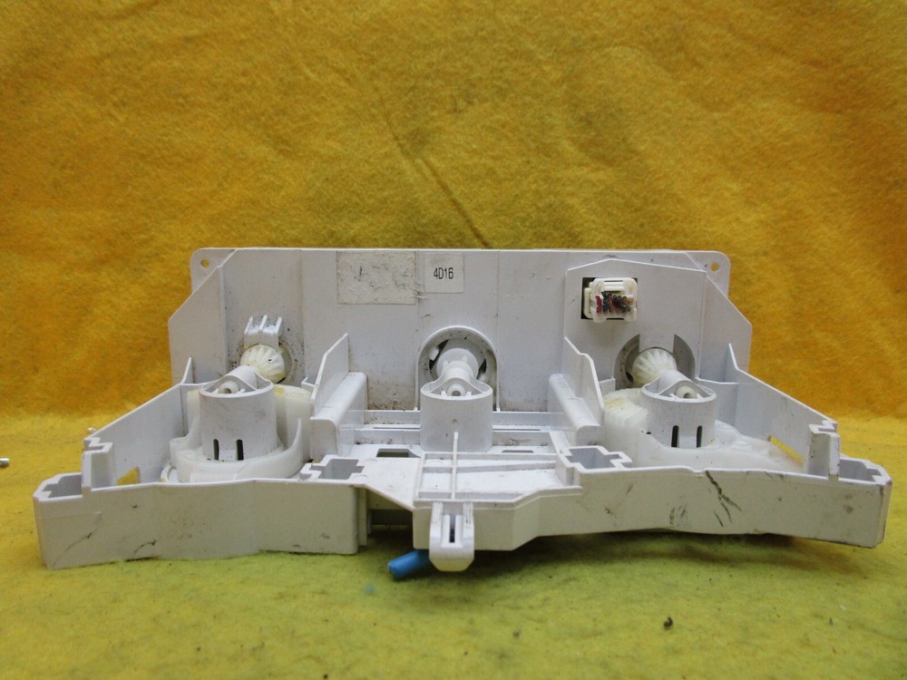 14 2014 Mazda 3 AC Heat Temperature Climate Control Switch