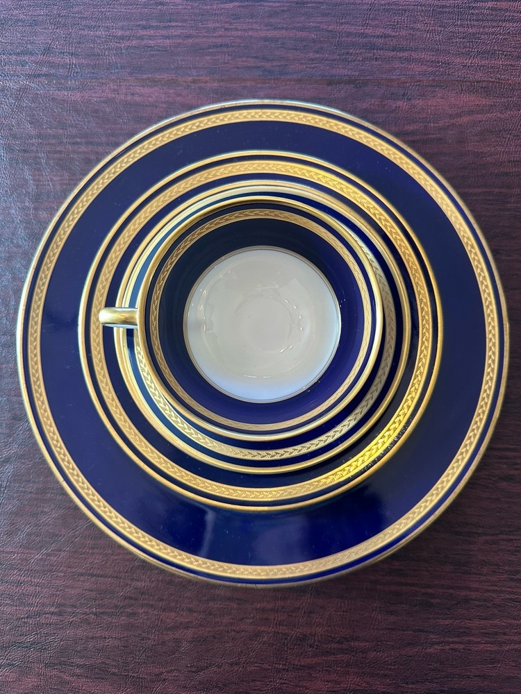 VHTF Hutschenreuther MONARCH COBALT BLUE & GOLD 5 pc. PLACE SETTING