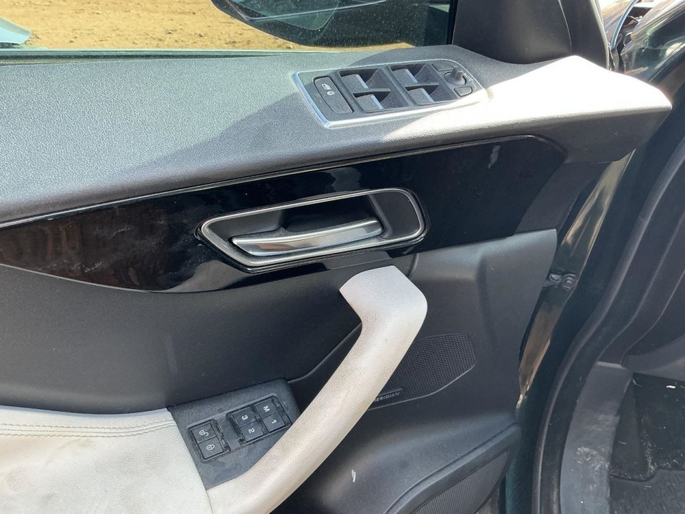 Fuse Box Engine Fits 17-18 F-PACE 4960733