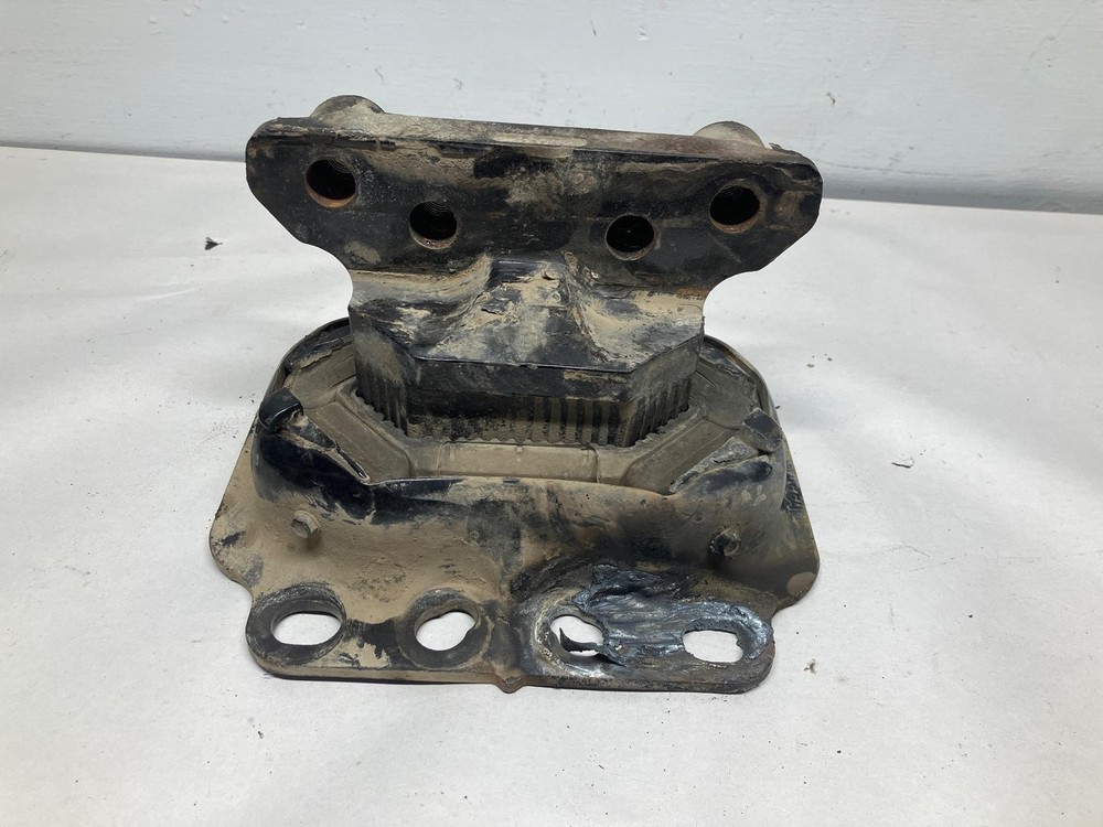 Cummins ISX15 Left/Driver Engine Mount - Used