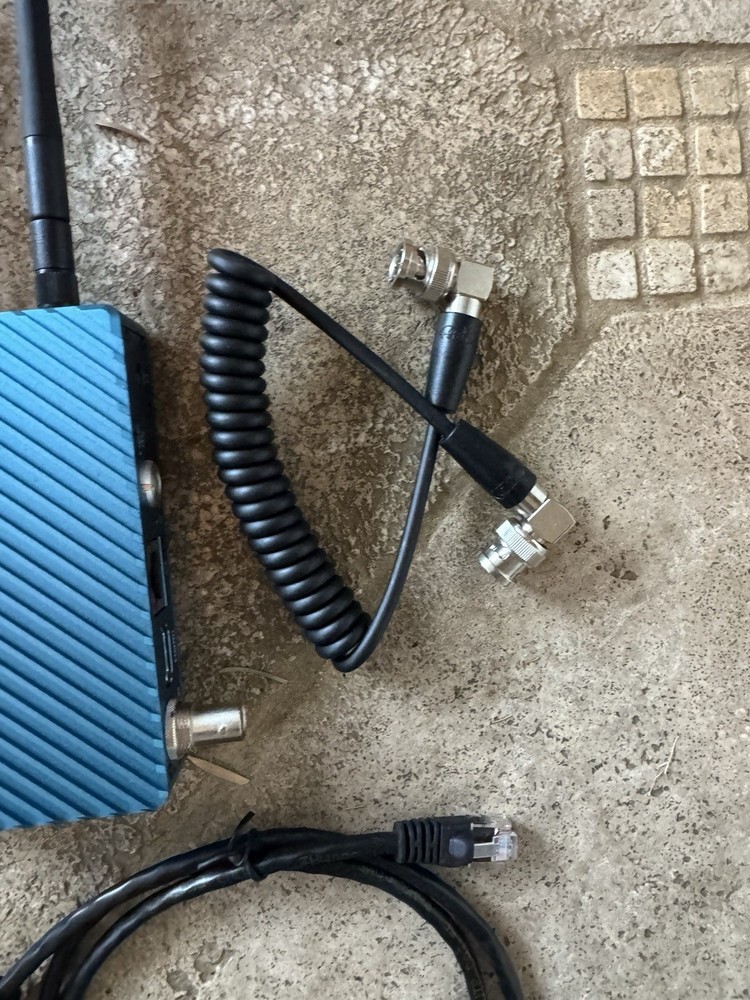 Teradek Serv Pro (Blue) Wireless Video System W/ Antennas + Cables