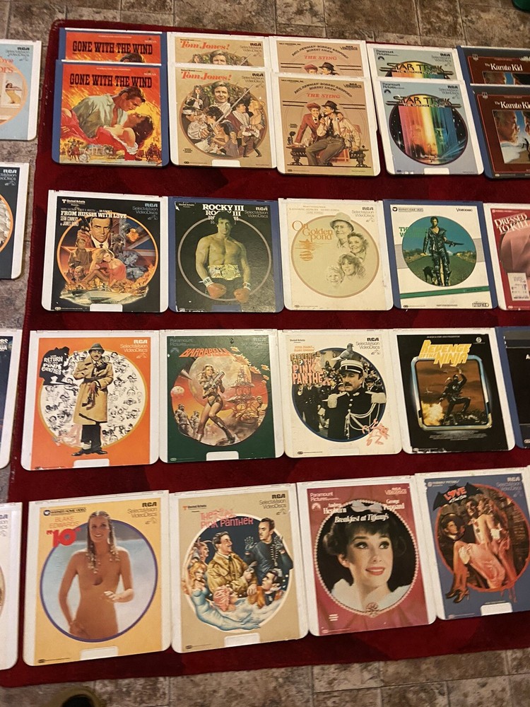 RCA Selectavision VideoDisc Player SFT W 100 System Powers On Untested + 45 DISC