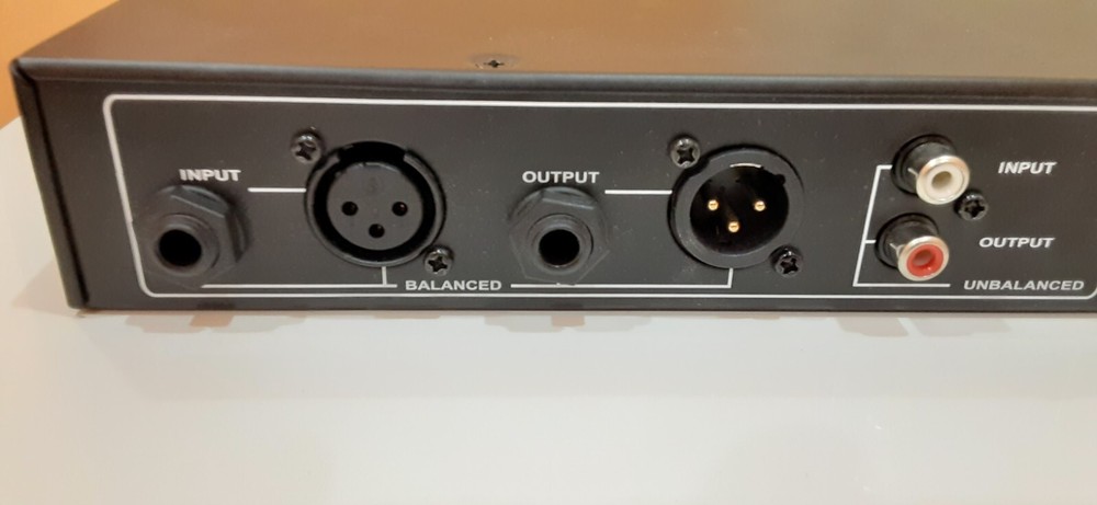 ART EQ-351 31-BAND 1/3 OCTAVE GRAPHIC EQUALIZER - USED