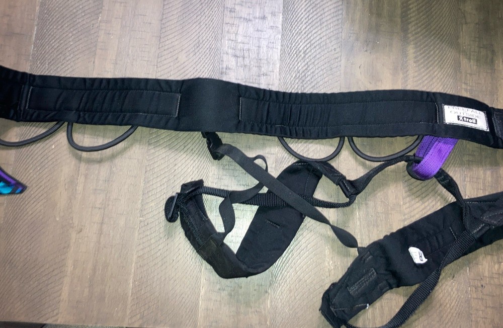 Vintage Troll Free fall Outside climbing harness