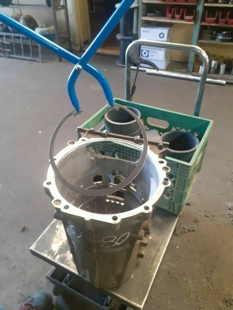 .A Custom made 6l80 6l90 snap ring pliers removal tool