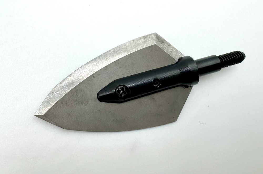 Magnus Single Bevel Broadhead - 150 Grain - 3 Pack